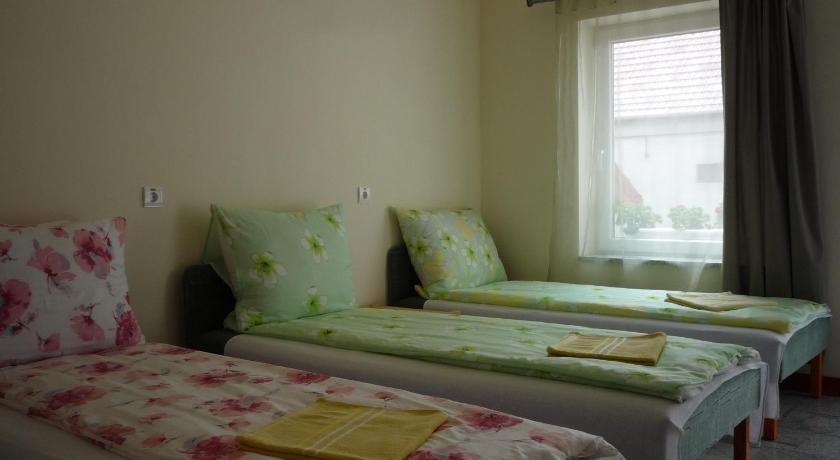 Morafeszek Vendeghaz Hotel Morahalom Room photo